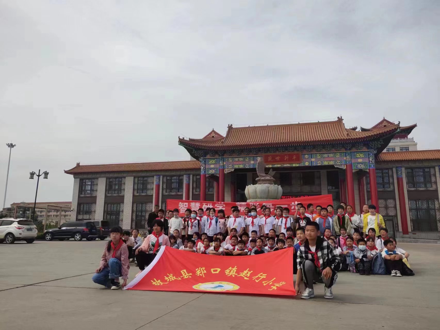 各地中小學(xué)生來(lái)茂豐金蟬科普示范基地研學(xué)